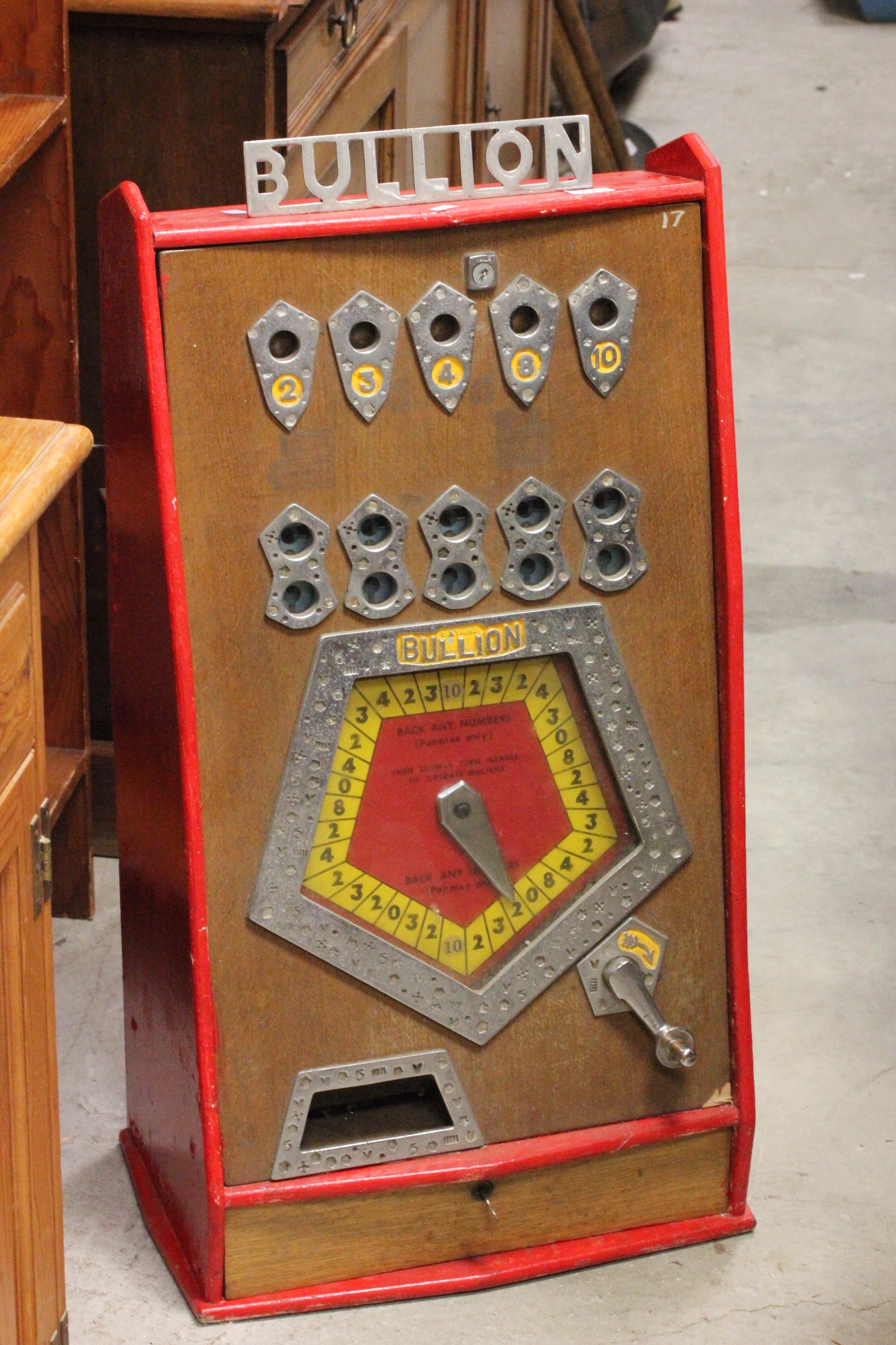 Antiques, furniture and collectable auctions